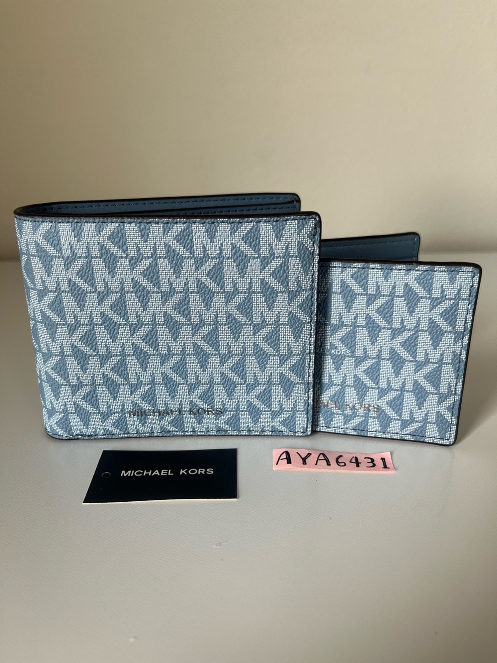 Michael Kors Men’s Wallet🎈🎈